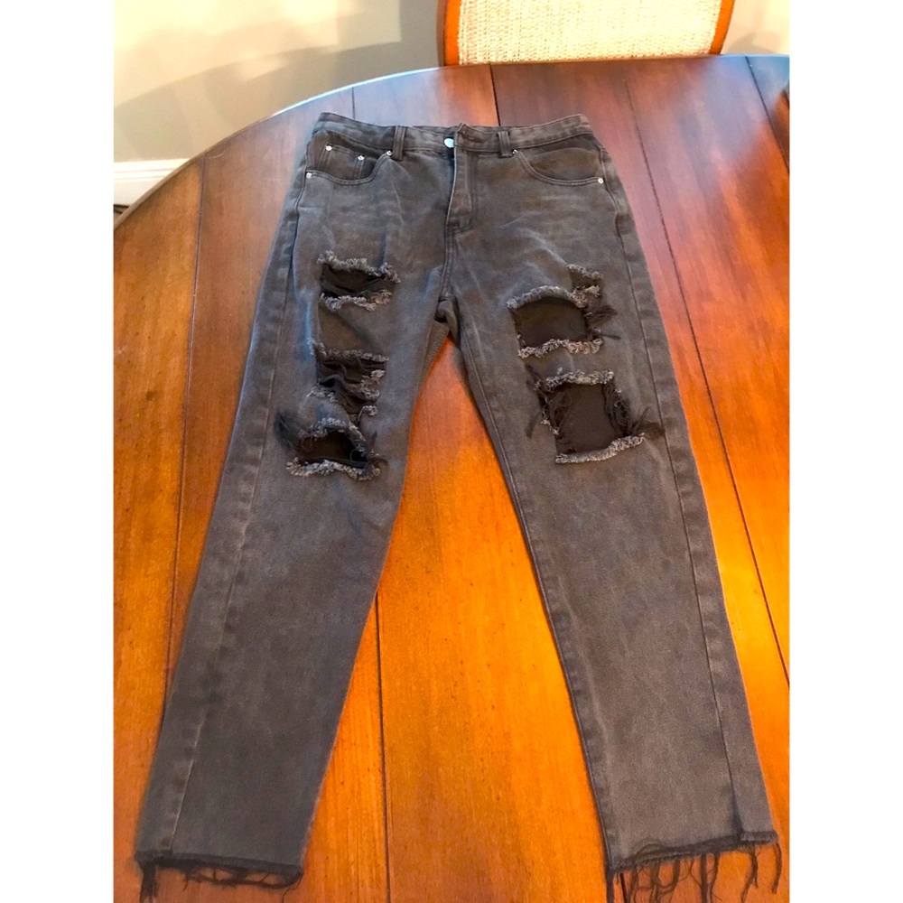 Ripped Black High Rise Jeans |Medium
